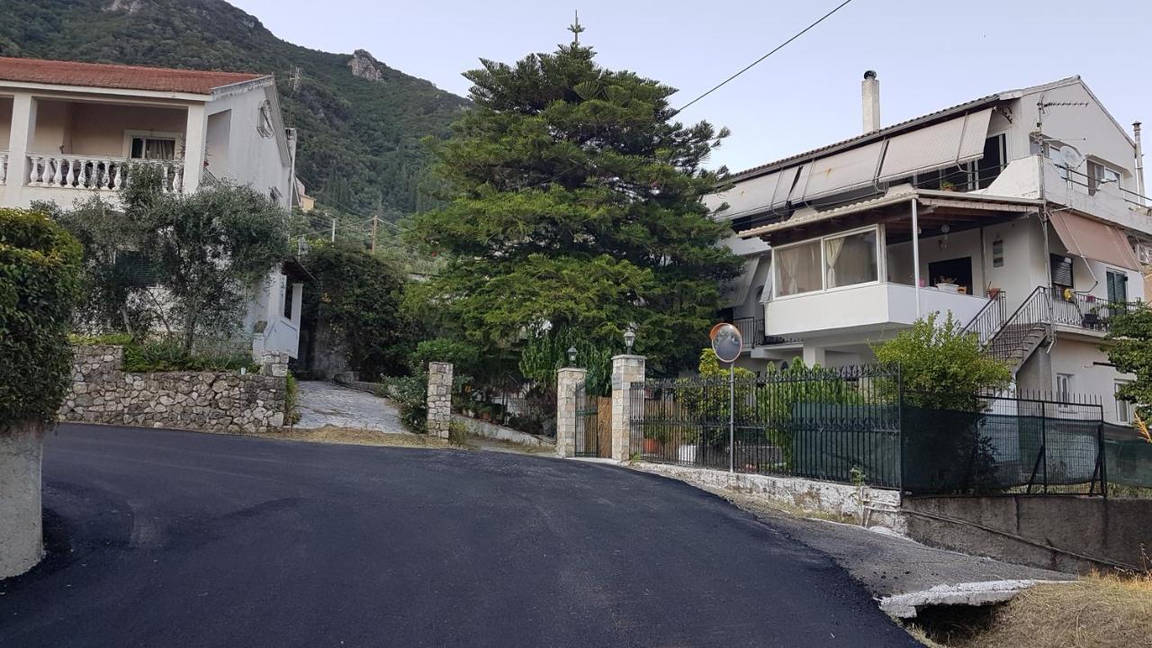 Olga'S Cozy Nest , Apartment In Ano Korakiana. Exterior photo